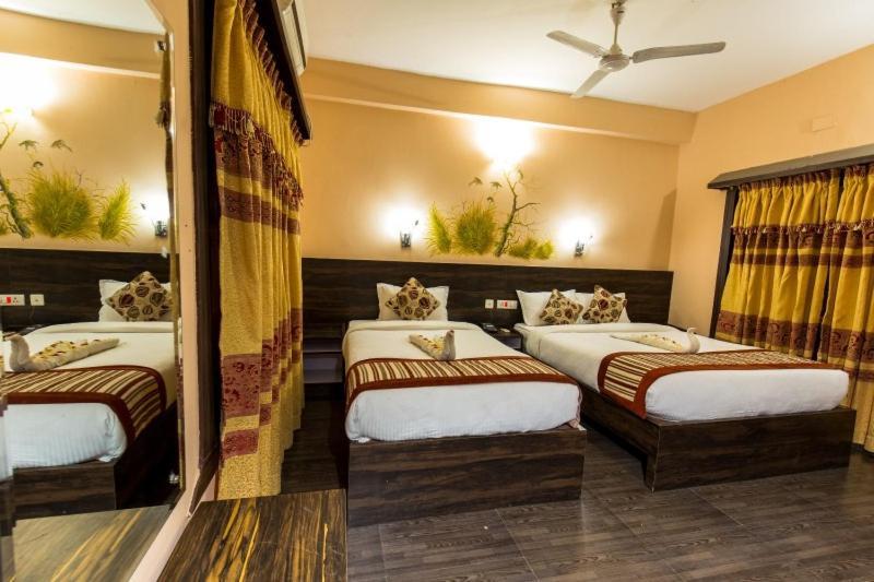 Hotel Royal Safari Csitvan Kültér fotó